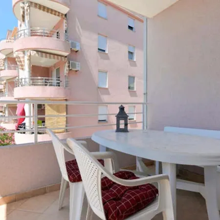 Posh Apartman